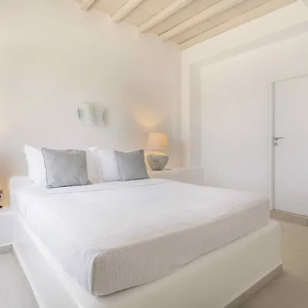 Serenity Psarou Mykonos Villa *