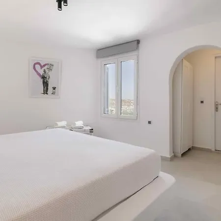 Villa Serenity Psarou Mykonos *